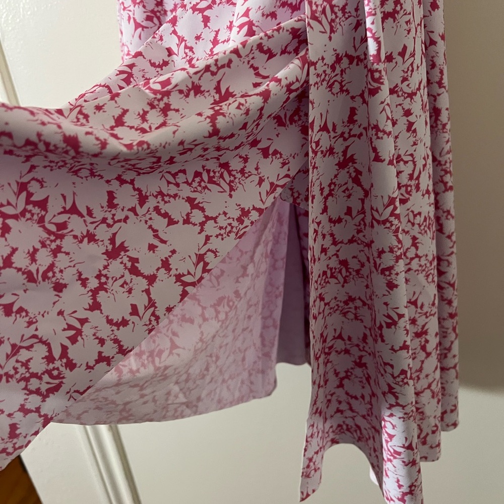 NWT Bloomchic Pink and White Floral Halter Swim Dress - Picture 3 of 4